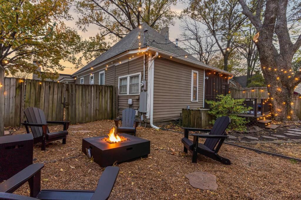 Large Historical Home W/ Fire Pit, Chef Kitchen. Memphis Bagian luar foto