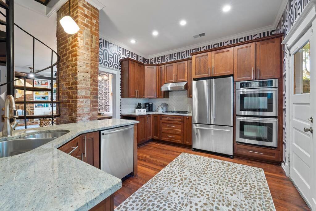 Large Historical Home W/ Fire Pit, Chef Kitchen. Memphis Bagian luar foto